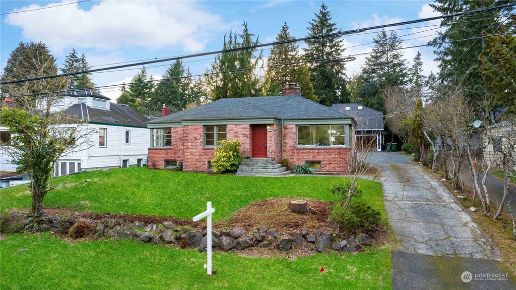 Photo of 10511 23rd Avenue NE, Seattle, WA 98125 (MLS # 2042743)