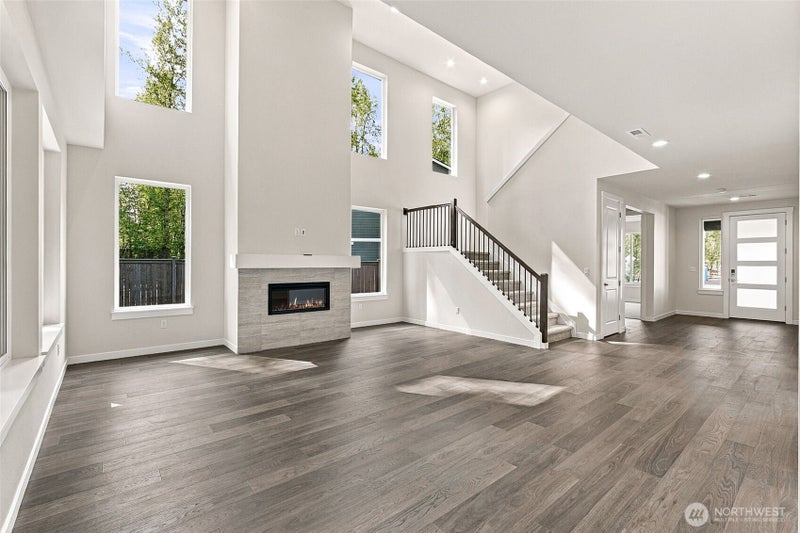 1632 Lockridge Loop E 11