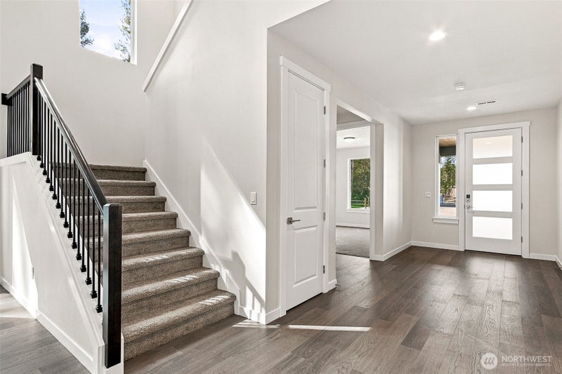 1632 Lockridge Loop E 11