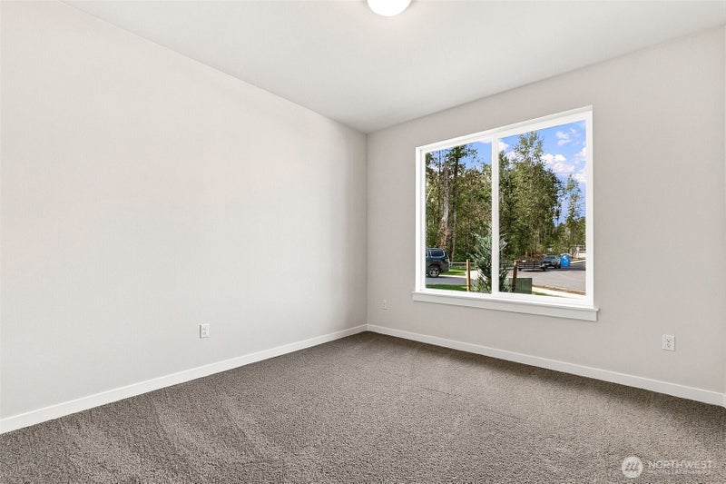 1632 Lockridge Loop E 11