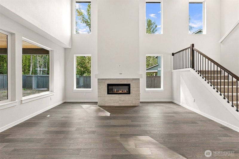 1632 Lockridge Loop E 11