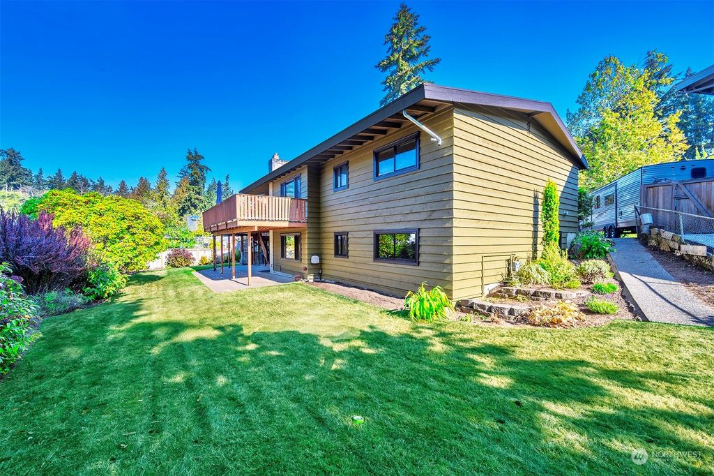 Photo of 22414 85th Avenue W, Edmonds, WA 98026 (MLS # 2004897)