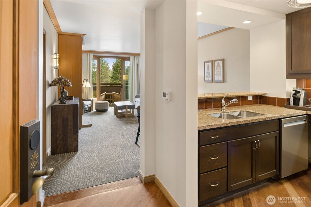 Photo of 3600 Suncadia Trail #3054, Cle Elum, WA 98922 (MLS # 2513479)