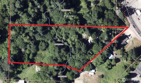 Photo of 1310 Key Peninsula Highway NW, Lakebay, WA 98349 (MLS # 2534158)