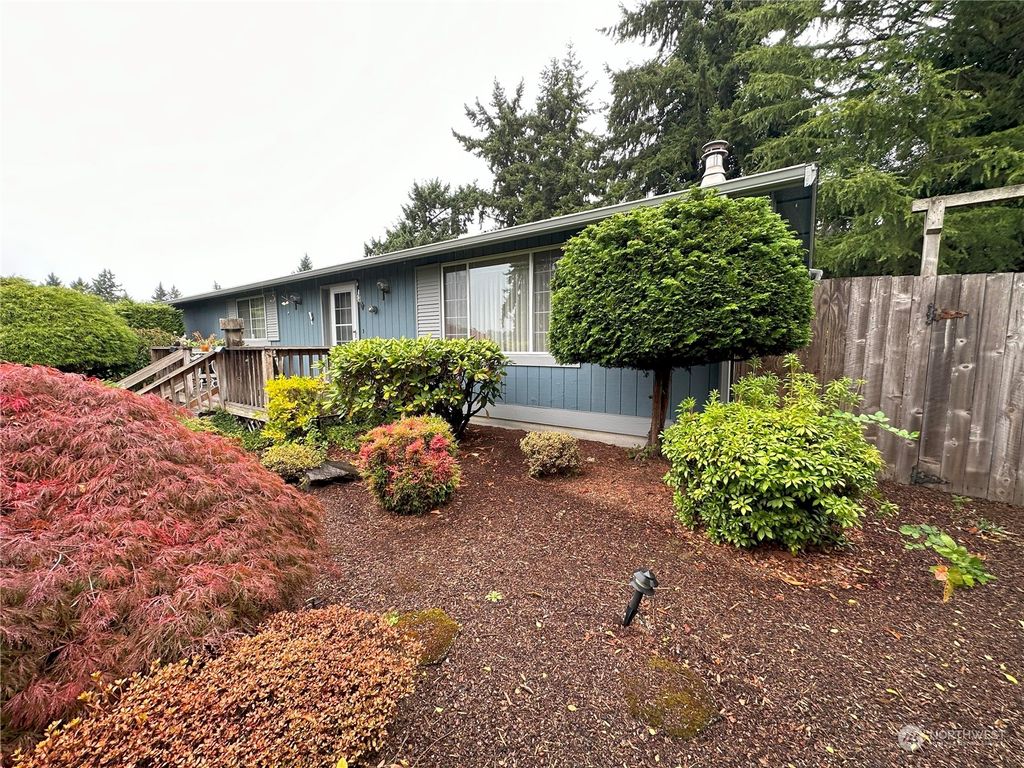 Photo of 1404 Milton Way, Milton, WA 98354 (MLS # 2163210)