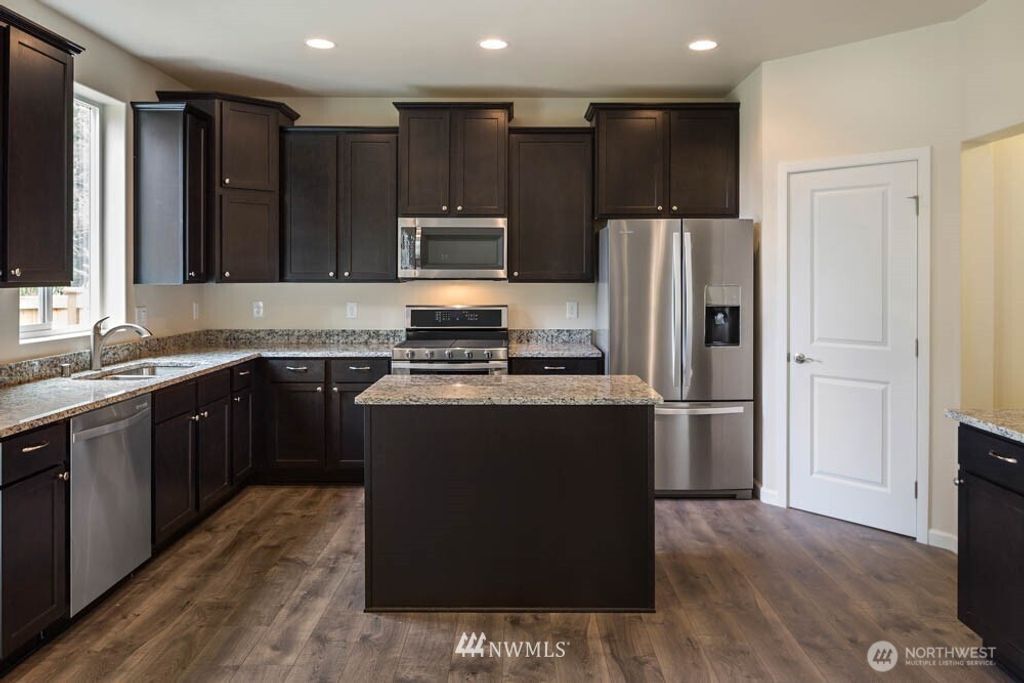 Photo of 14221 67th Avenue E, Puyallup, WA 98373 (MLS # 2492496)