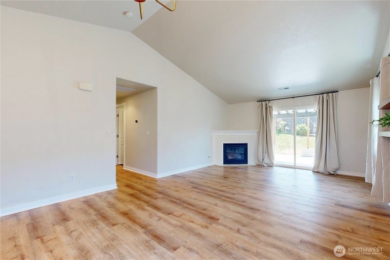 965 Hedine Road