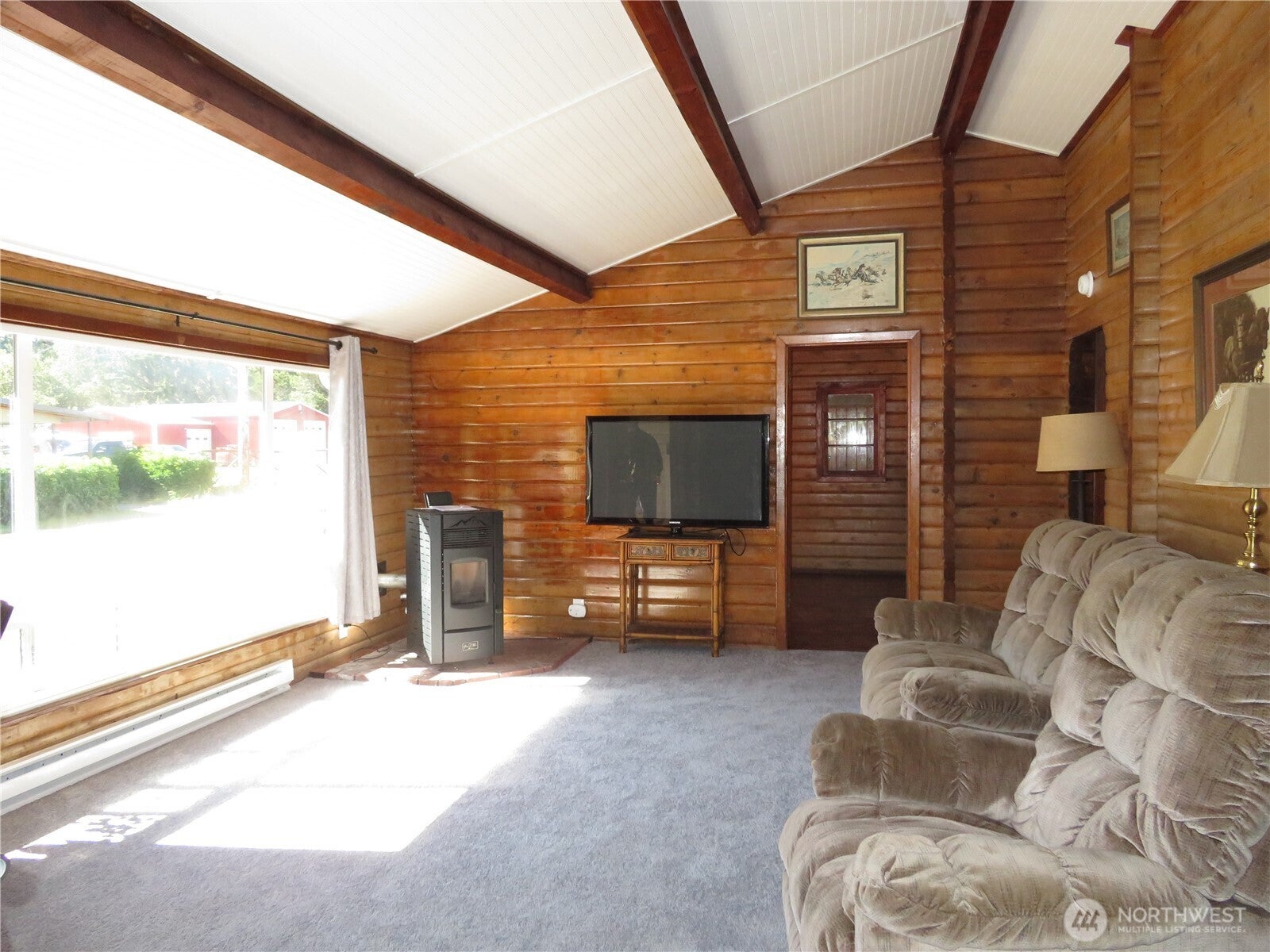 38 Linder Lane