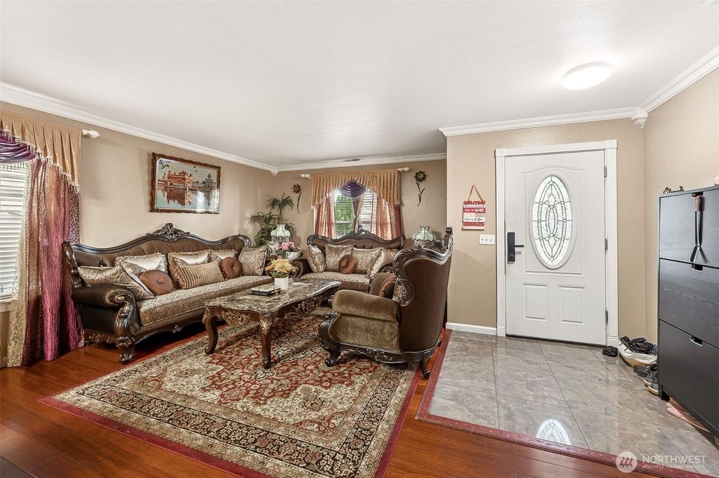 Photo of 29435 125th Avenue SE, Auburn, WA 98092 (MLS # 2442206)