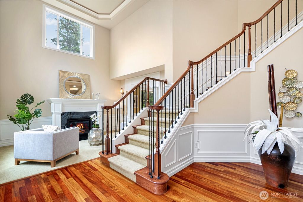 Photo of 15025 SE 43rd Street, Bellevue, WA 98006 (MLS # 2474925)