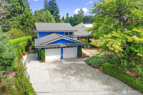 Photo of 26432 Somerset Lane, Kent, WA 98032 (MLS # 2566893)