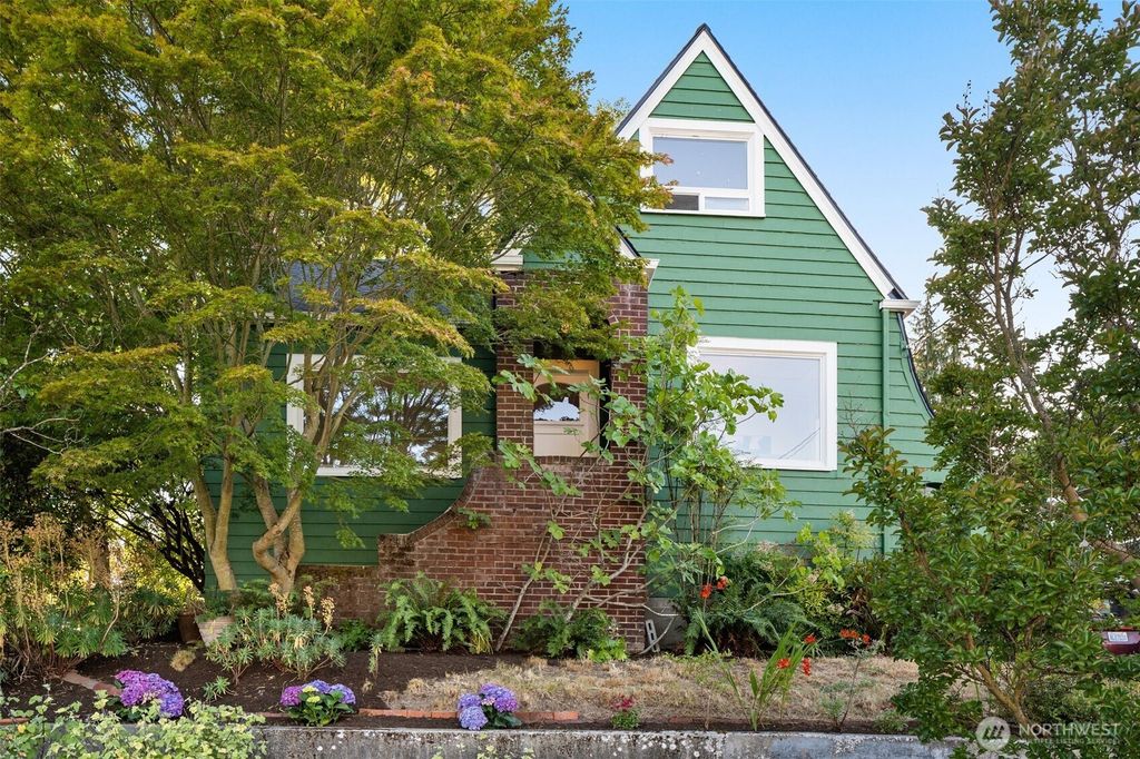 Photo of 5803 Latona Avenue NE, Seattle, WA 98105 (MLS # 2426902)