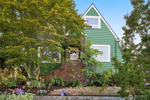 Photo of 5803 Latona Avenue NE, Seattle, WA 98105 (MLS # 2426902)