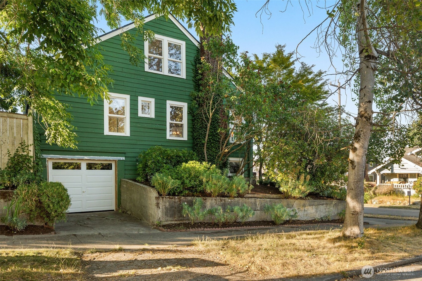 5803 Latona Avenue NE