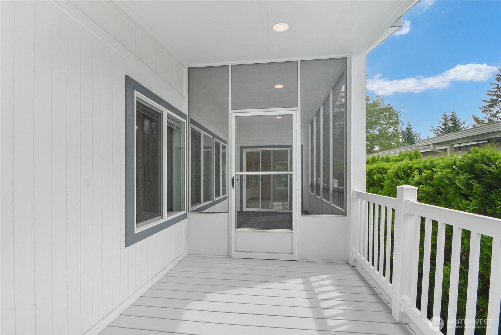 14727 43rd Avenue NE 16