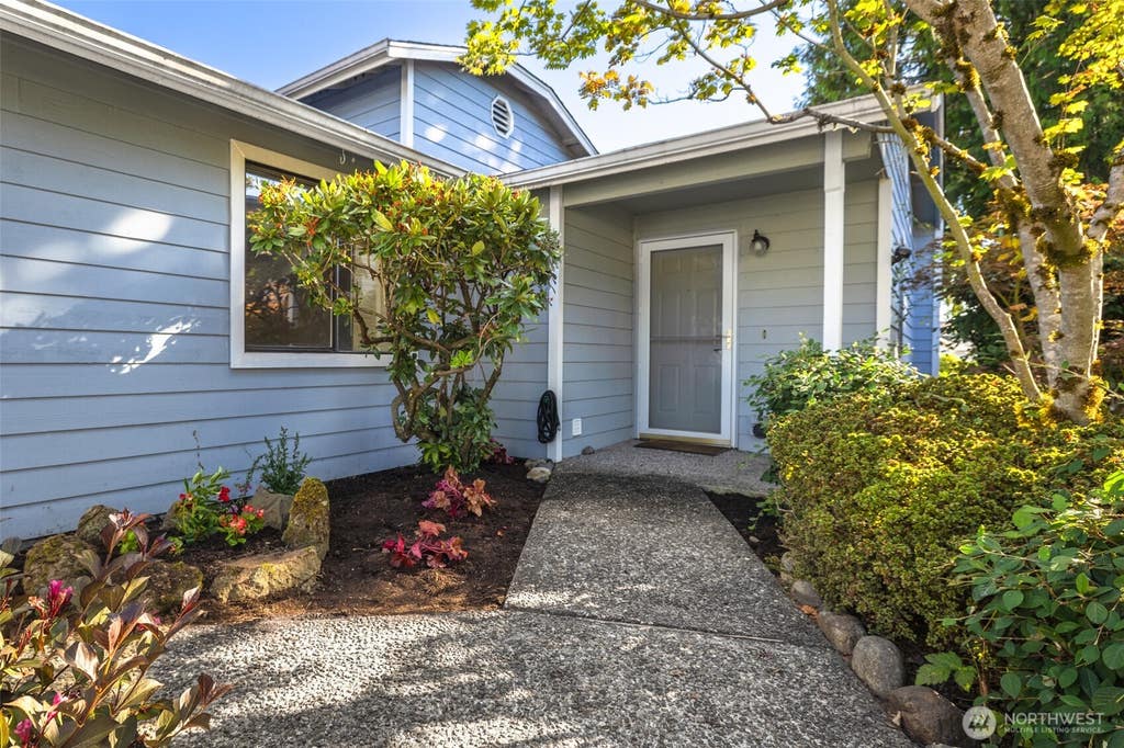 Photo of 25027 110th Pl SE PL #17D, Kent, WA 98030 (MLS # 2562329)