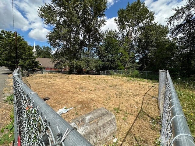 1 st & Myers Way S