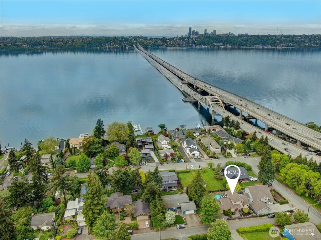 Photo of 2423 61st Avenue SE, Mercer Island, WA 98040 (MLS # 2384767)
