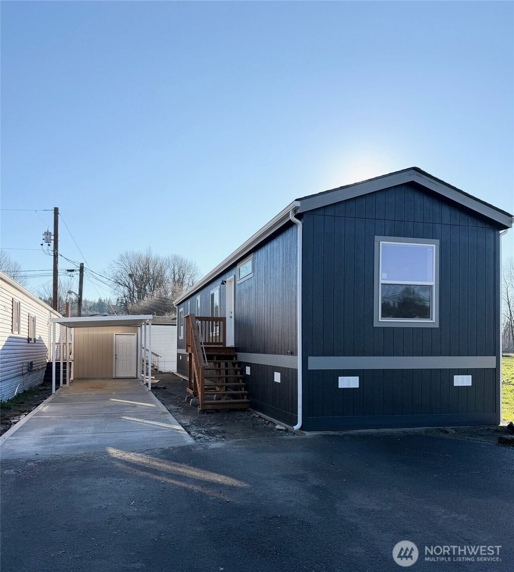 Photo of 2009 Lewis River Road #1, Woodland, WA 98674 (MLS # 2466943)