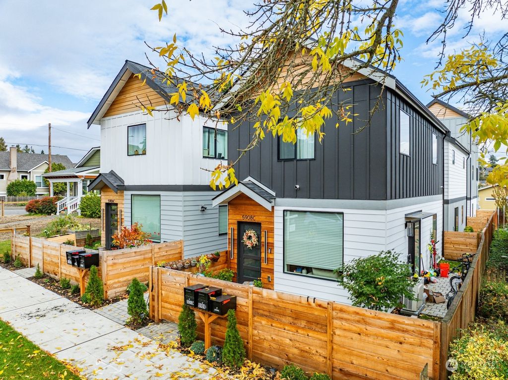 Photo of 5906 B 41st Avenue SW, Seattle, WA 98136 (MLS # 2318973)