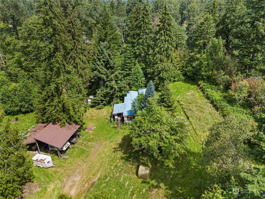 Photo of 13303 212th Street SE, Snohomish, WA 98296 (MLS # 2261077)