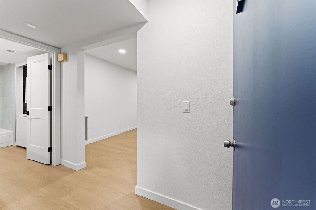 Photo of 14020 Juanita Drive NE #B3, Kirkland, WA 98034 (MLS # 2439865)