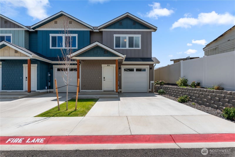 1030 Finch Lane E4