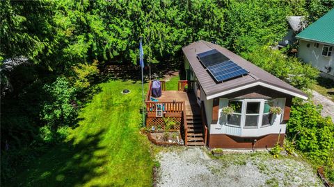 Photo of 64193 E Cascade Drive, Marblemount, WA 98267 (MLS # 2504325)