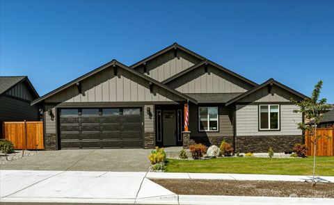 Photo of 961 NW Shire Street, Oak Harbor, WA 98277 (MLS # 2531801)
