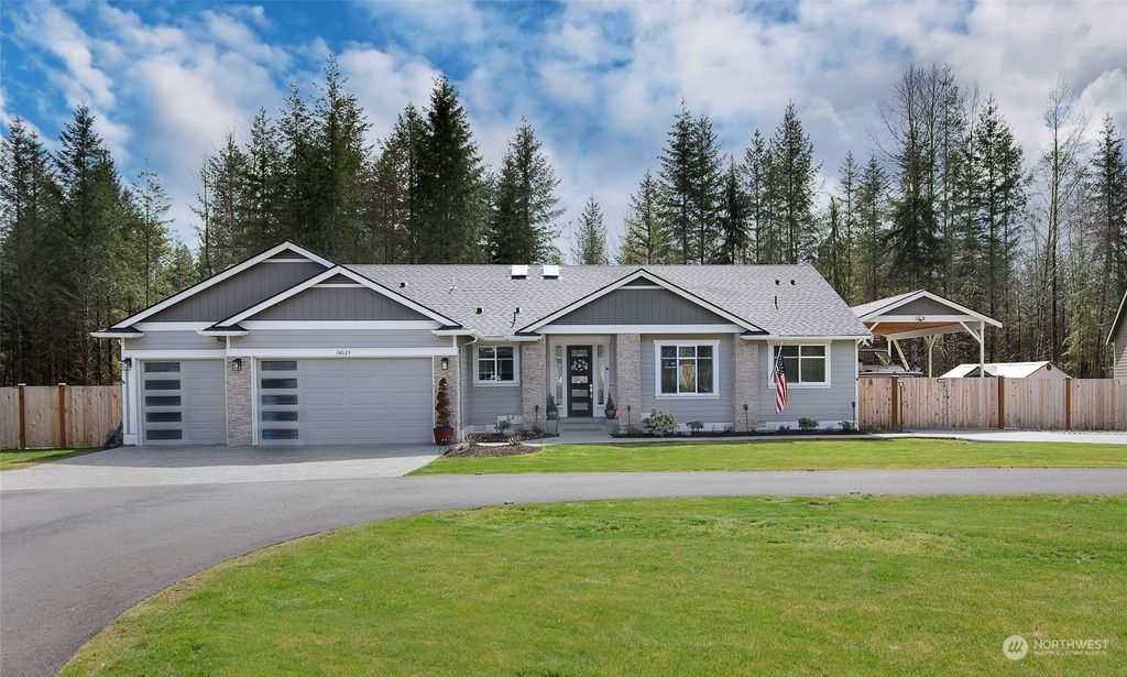 Photo of 14025 107th Place NE, Lake Stevens, WA 98258 (MLS # 2052705)