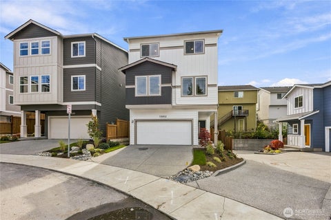 Photo of 13912 11th Place W, Lynnwood, WA 98087 (MLS # 2581866)