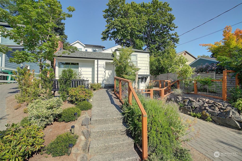 Photo of 6012 40th Avenue NE, Seattle, WA 98115 (MLS # 2276007)