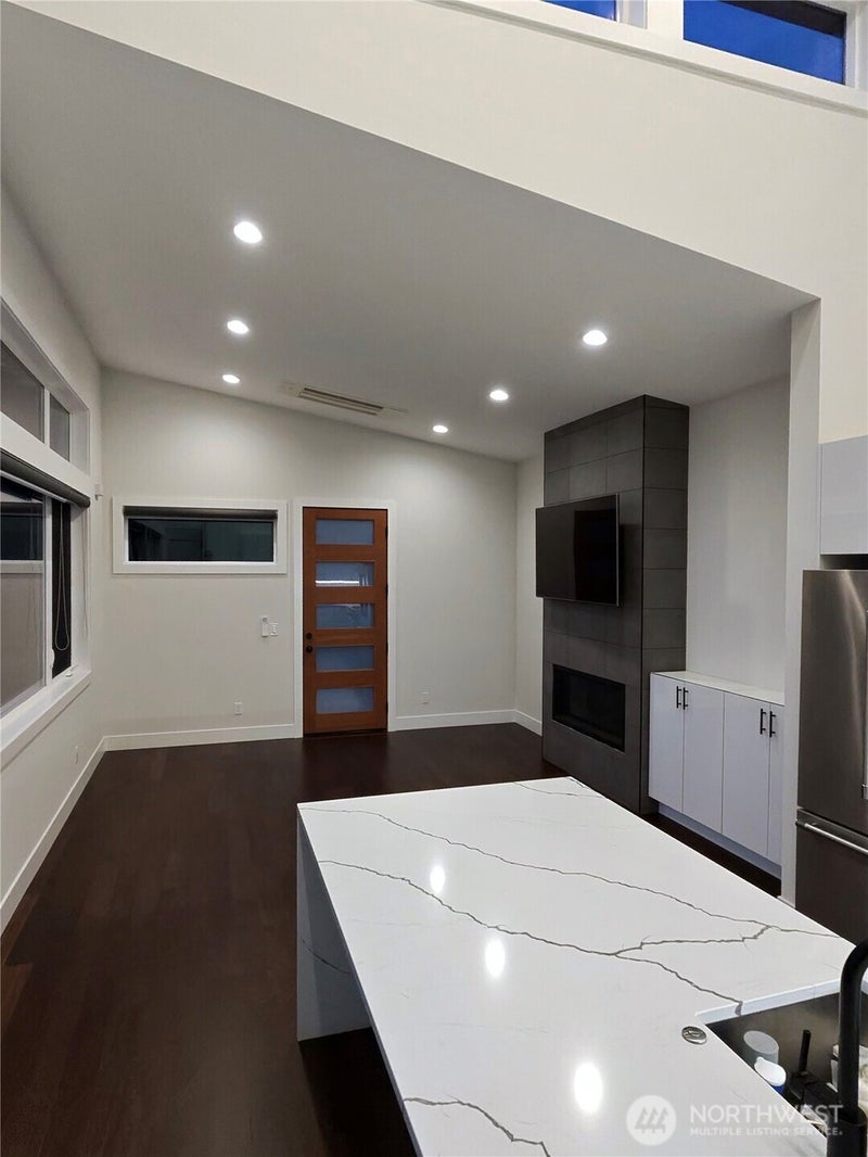 4547 S 190th Court