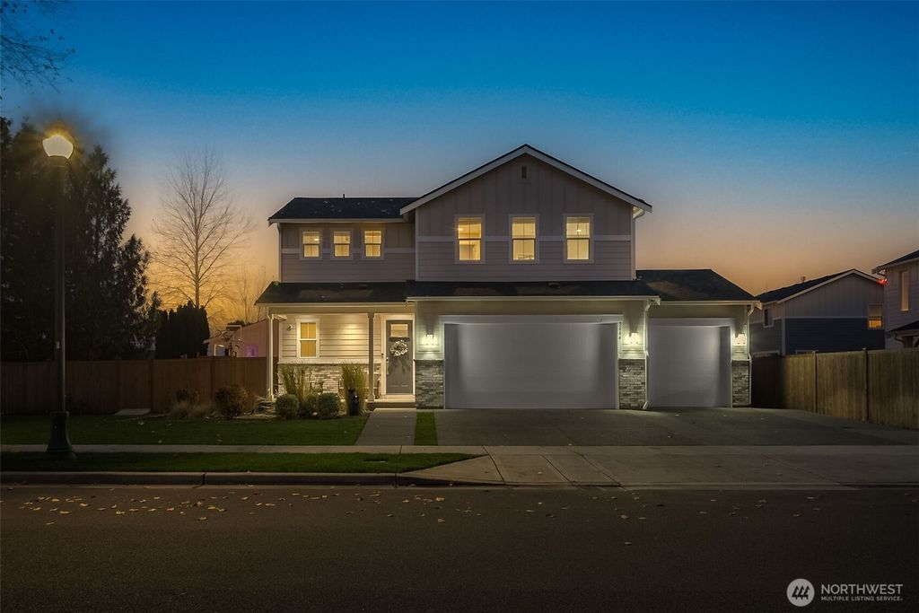 Photo of 5664 157th Avenue Ct E, Sumner, WA 98390 (MLS # 2504643)