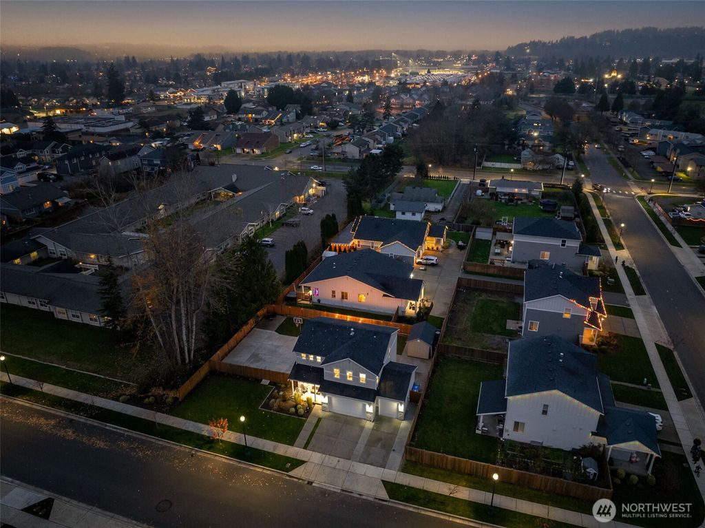 Photo of 5664 157th Avenue Ct E, Sumner, WA 98390 (MLS # 2504643)