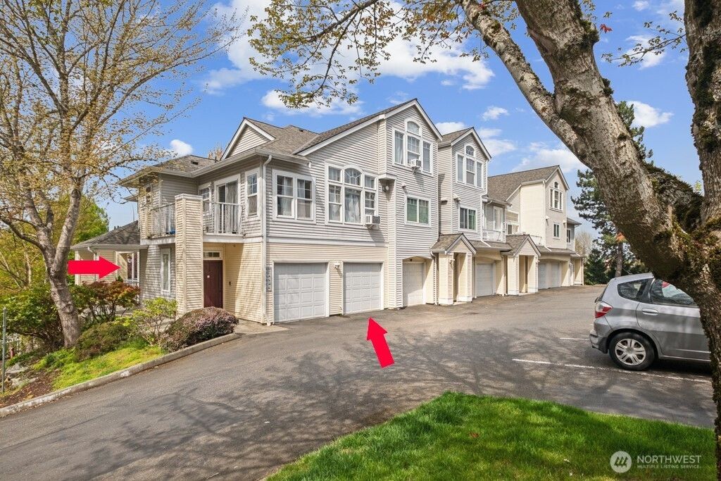 Photo of 400 S 46th Place #B, Renton, WA 98055 (MLS # 2510809)