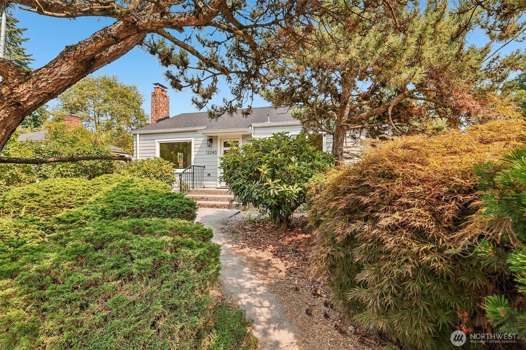 Photo of 13240 3rd Avenue NW, Seattle, WA 98177 (MLS # 2565224)