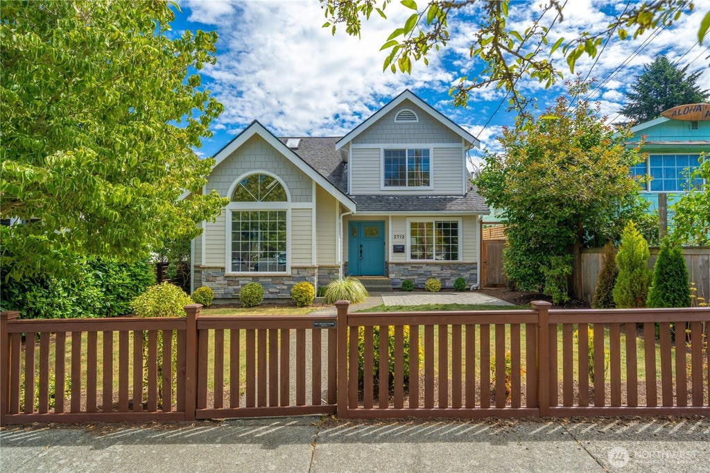 Photo of 2712 57th Avenue SW, Seattle, WA 98116 (MLS # 2561631)