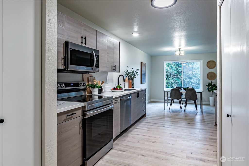 Photo of 4200 Factoria Boulevard SE #B10, Bellevue, WA 98006 (MLS # 2188829)