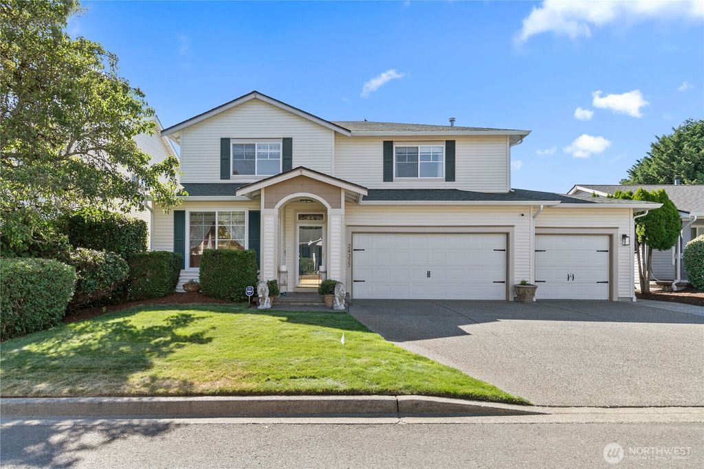 Photo of 24327 118th Avenue SE, Kent, WA 98030 (MLS # 2418941)