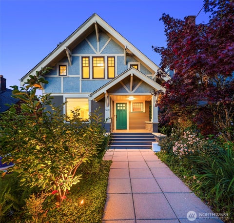 Photo of 2612 1st Avenue N, Seattle, WA 98109 (MLS # 2551492)