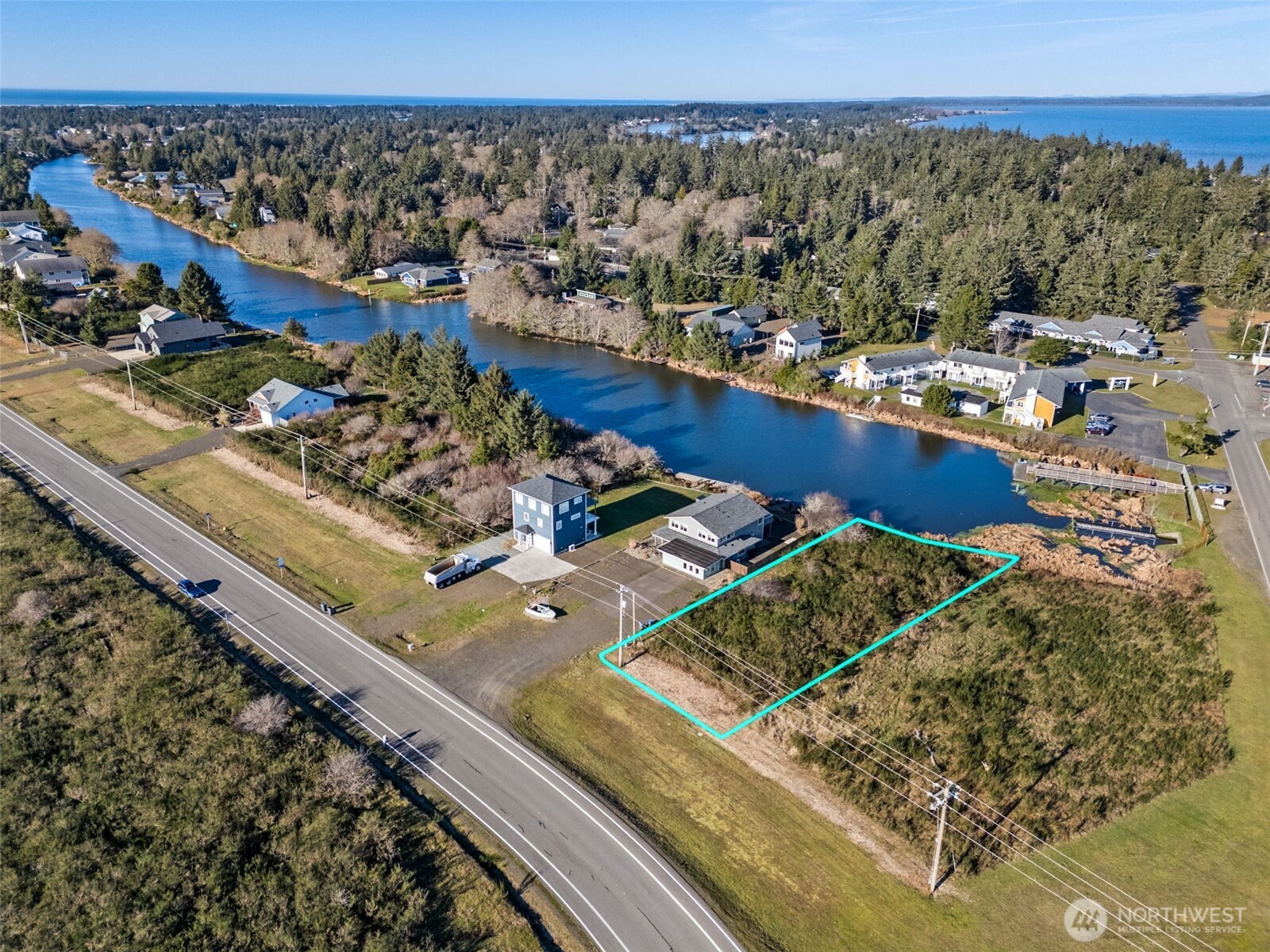 1048 Point Brown Avenue SE