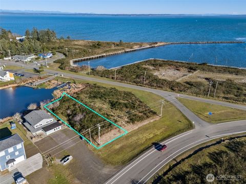 1048 Point Brown Avenue SE Ocean Shores WA 98569