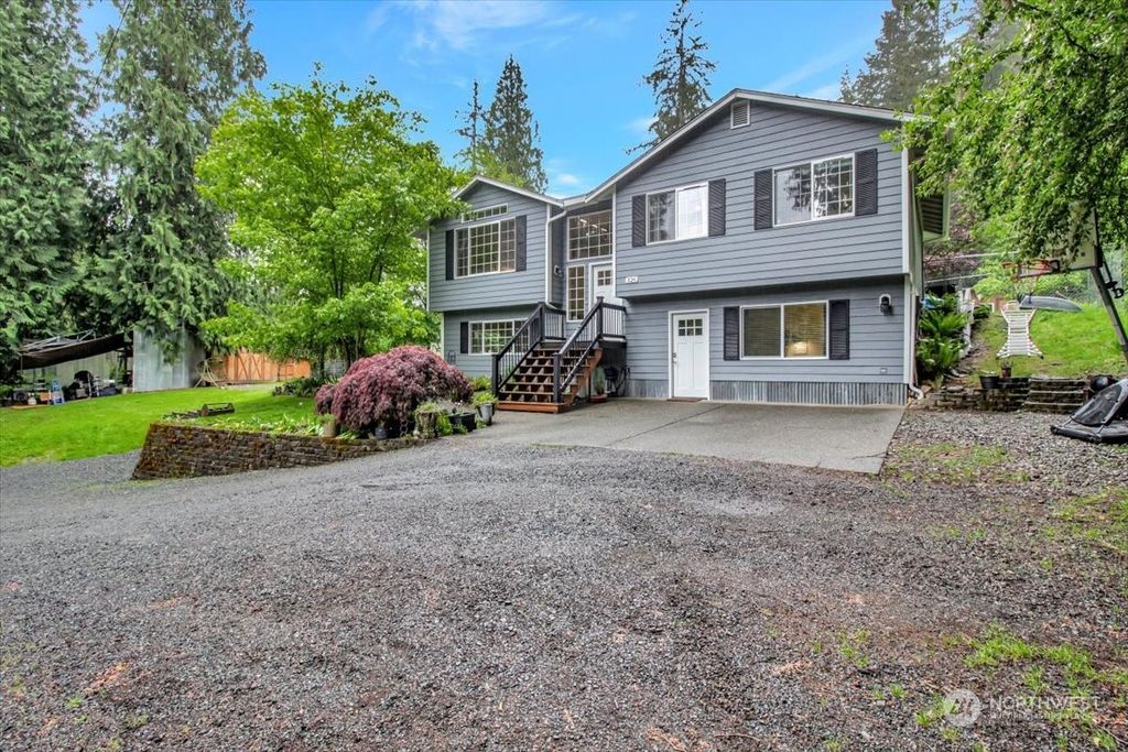 Photo of 326 135th Avenue SE, Snohomish, WA 98290 (MLS # 2241643)