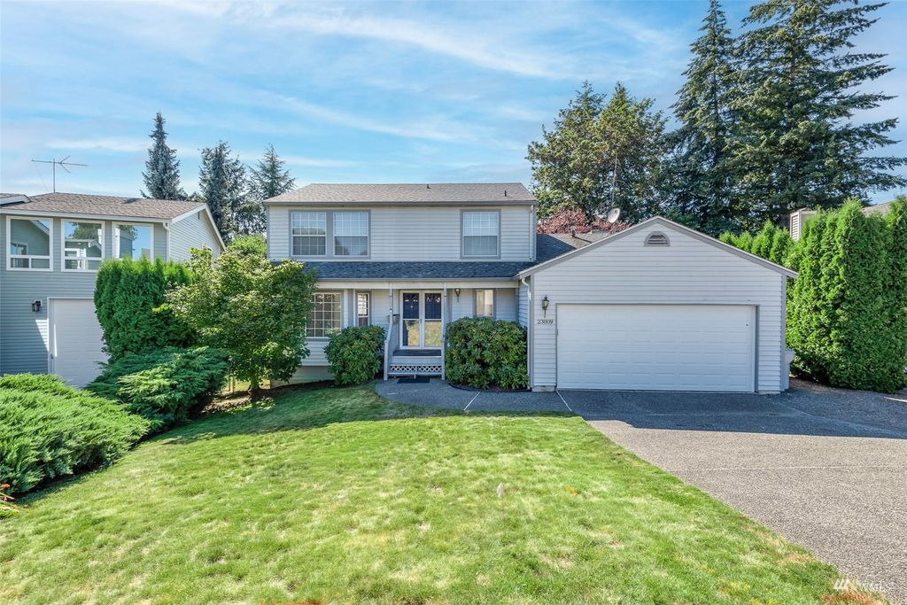 Photo of 23809 137th Avenue SE, Kent, WA 98042 (MLS # 1989115)