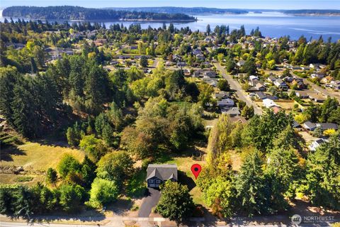Photo of 718 Union Avenue, Steilacoom, WA 98388 (MLS # 2441257)