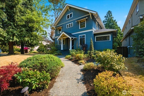 Photo of 1532 5th Avenue W, Seattle, WA 98119 (MLS # 2565389)