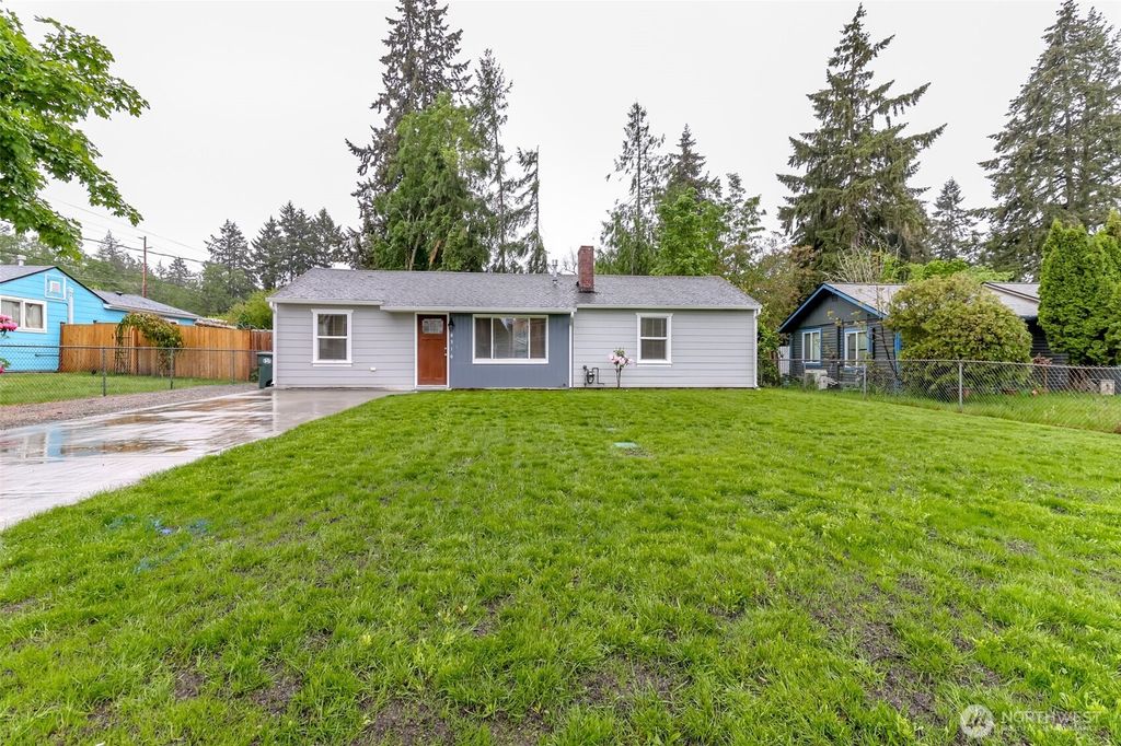 Photo of 8316 Winona Street SW, Lakewood, WA 98498 (MLS # 2524984)