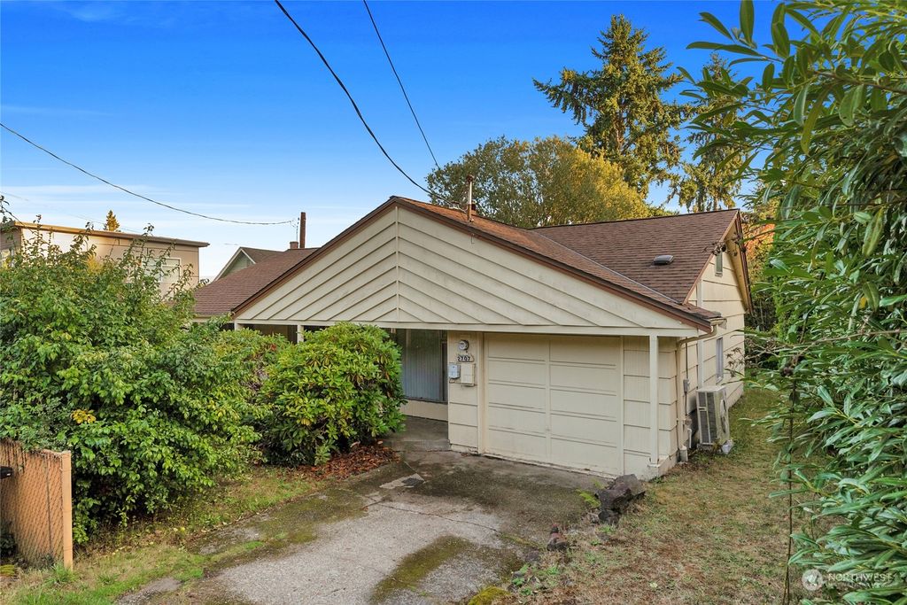 Photo of 2707 NE 110TH Street, Seattle, WA 98125 (MLS # 2167611)