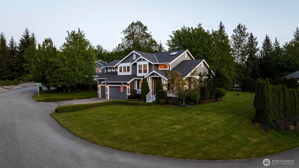 Photo of 8204 209th Avenue SE, Snohomish, WA 98290 (MLS # 2382247)